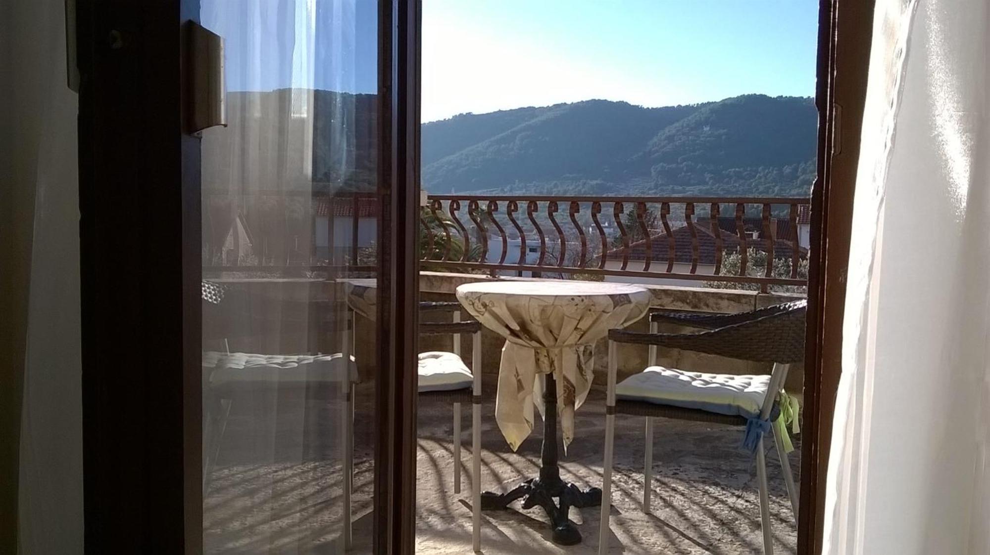 Studio Rade Stari Grad  Exterior photo